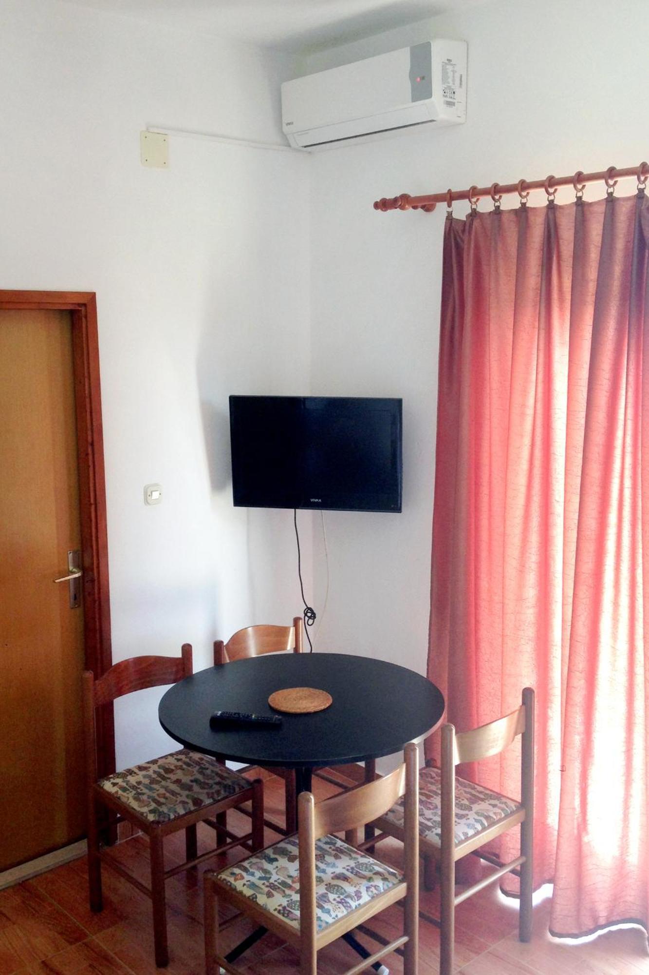 With A Parking Space Gradac, Makarska - 6724 Gradac (Split-Dalmatia)