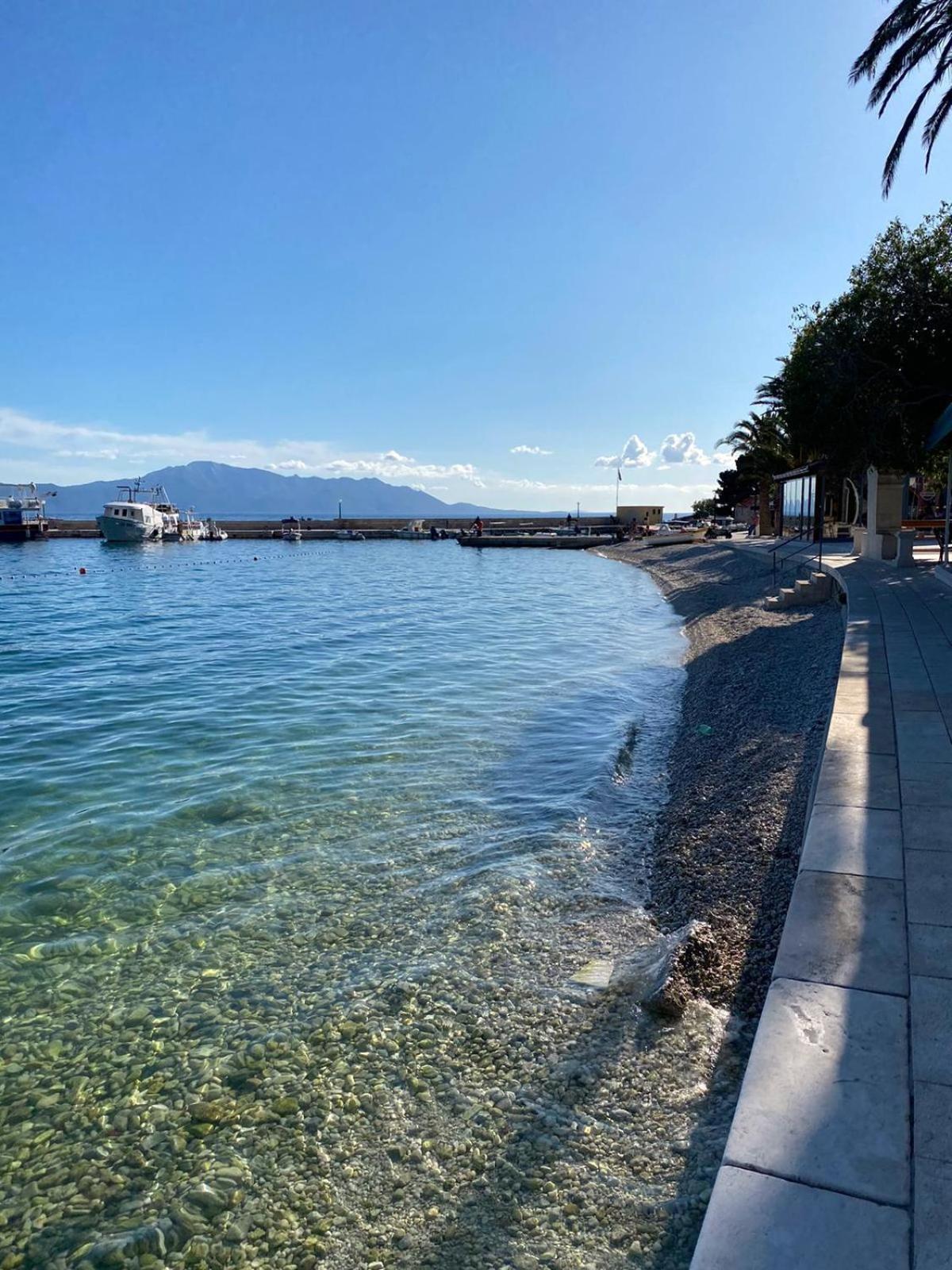 With A Parking Space Gradac, Makarska - 6724 Apartment Gradac (Split-Dalmatia)
